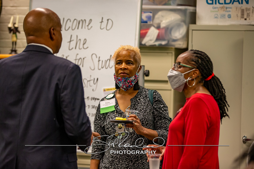 Black Alumni Reunion – Strollin At Swem Library – May 2022 #65504