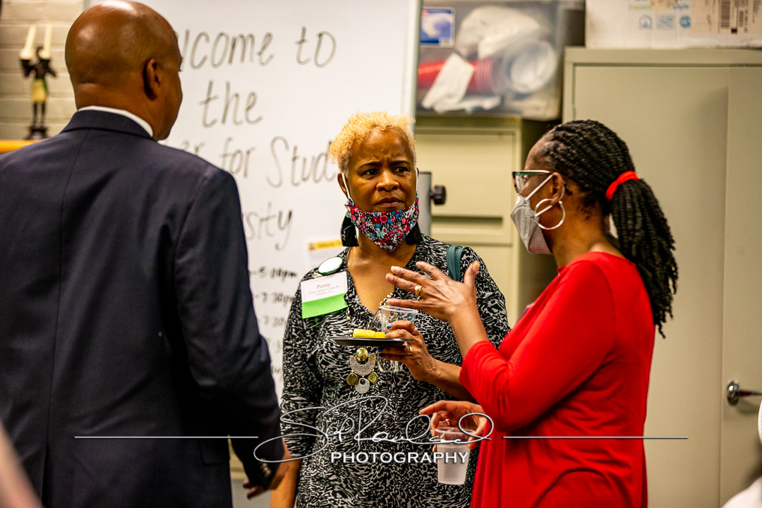 Black Alumni Reunion – Strollin At Swem Library – May 2022 #65505