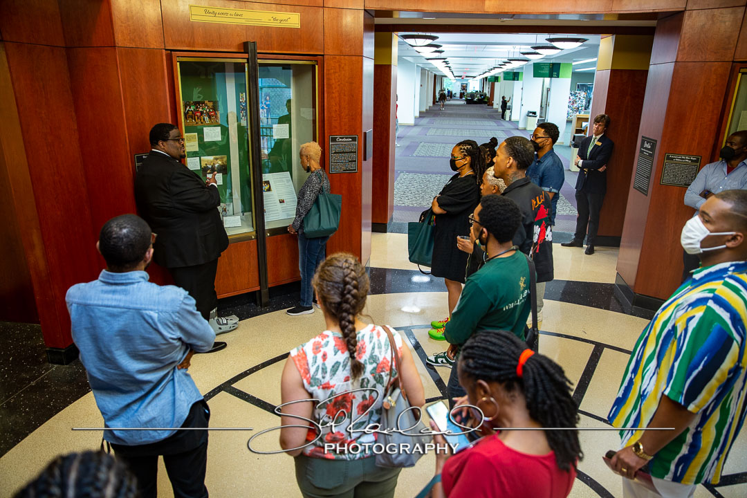 Black Alumni Reunion – Strollin At Swem Library – May 2022 #65532