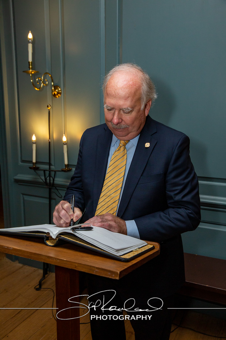 Wm Bov Pinning And Resolution In Blue Room – September 2022 #94533