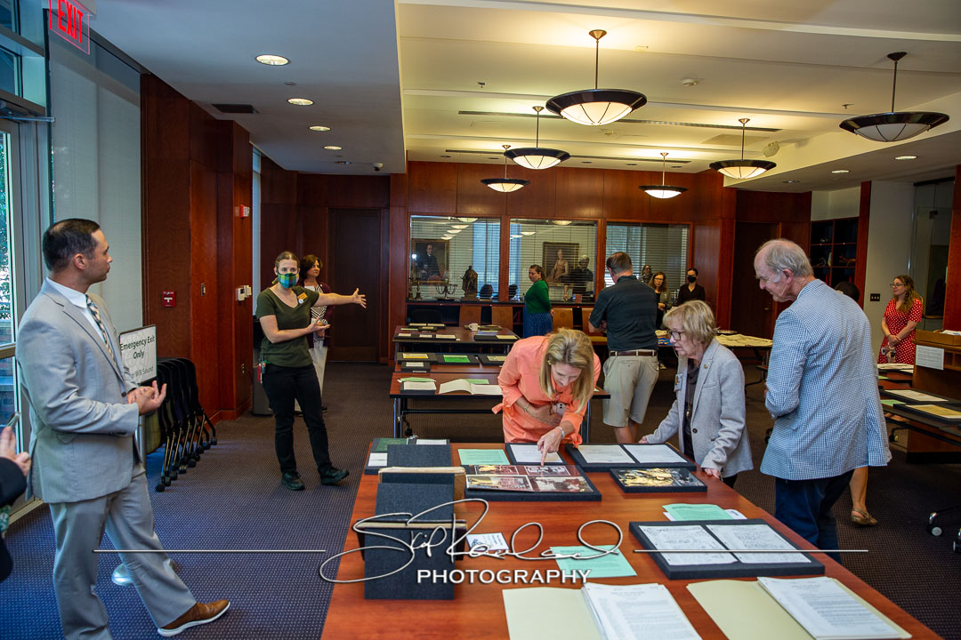 OWJ Reception at Swem Special Collections – HoCo 22 #96095