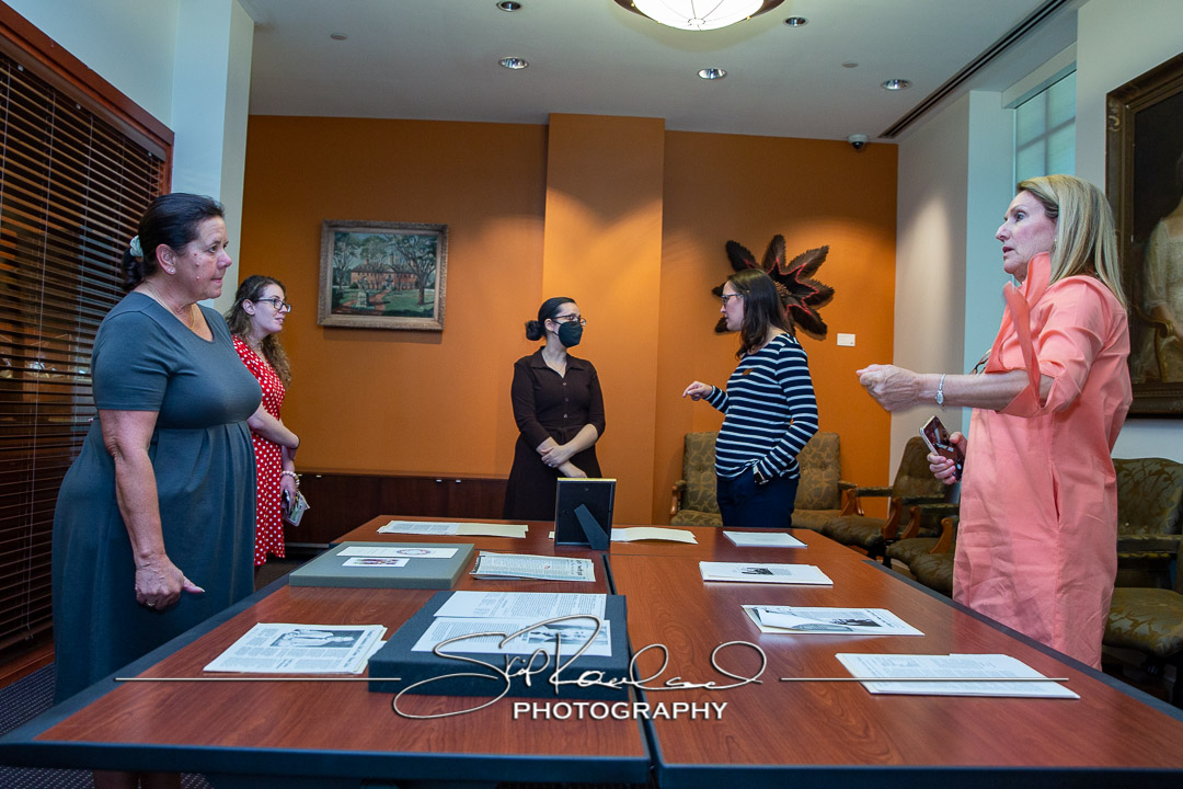 OWJ Reception at Swem Special Collections – HoCo 22 #96101