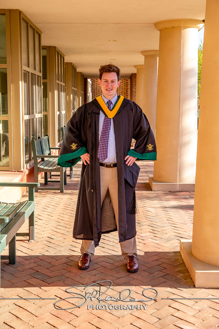 Jonathan Ruxton Cap And Gown – April 2023 #121949