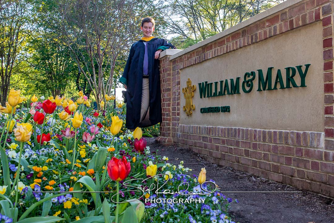 Jonathan Ruxton Cap And Gown – April 2023 #121965