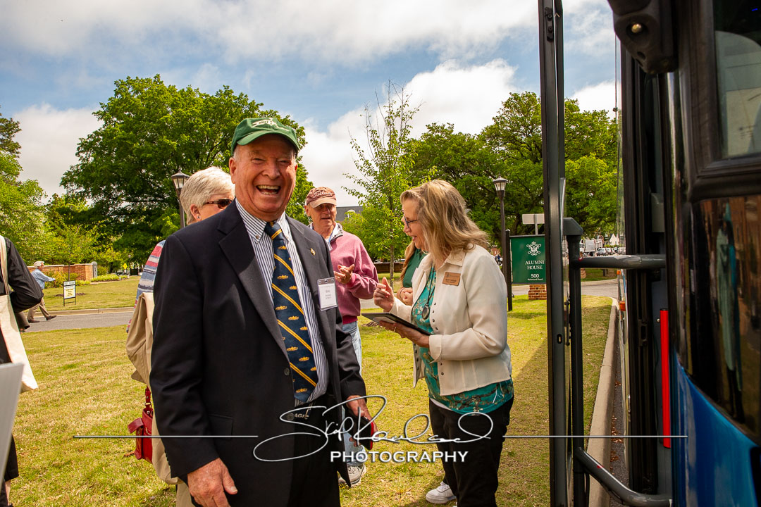 Traditions – Campus Bus Tours – 2023 #126404