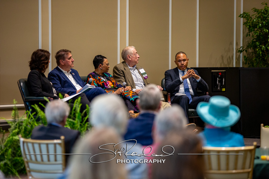 Traditions – Presidential Conversation – 2023 #126452