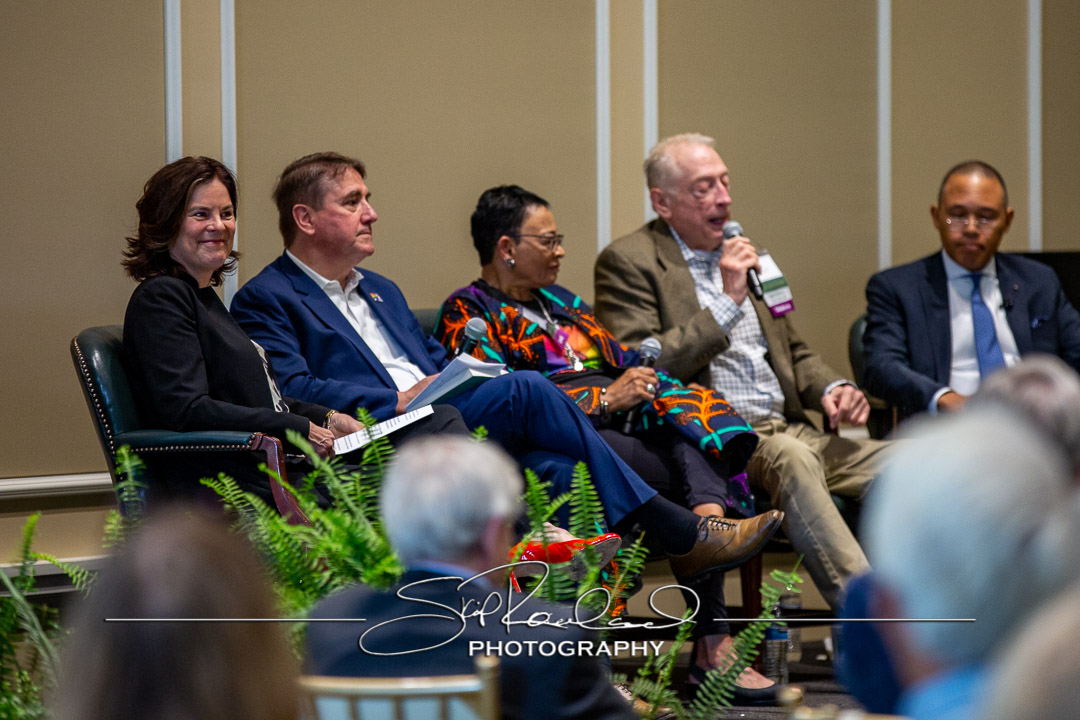 Traditions – Presidential Conversation – 2023 #126454