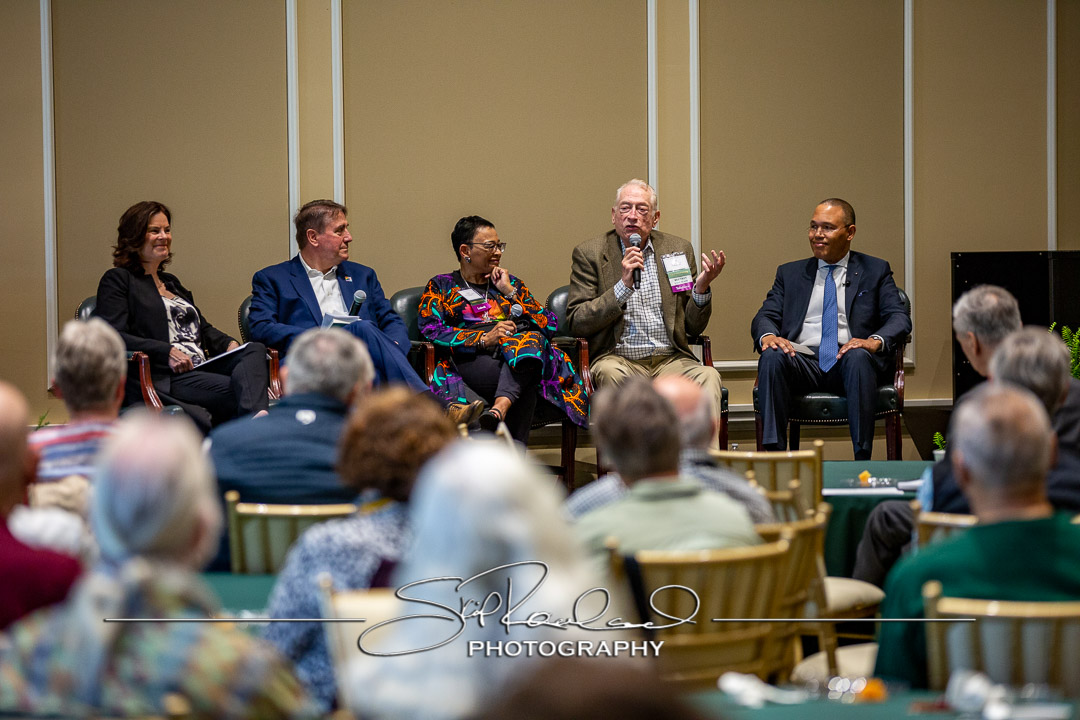 Traditions – Presidential Conversation – 2023 #126455