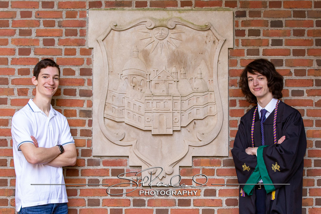 Robert Lazar Cap And Gown – May 2023 #137847