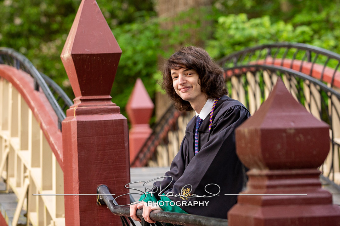 Robert Lazar Cap And Gown – May 2023 #137862