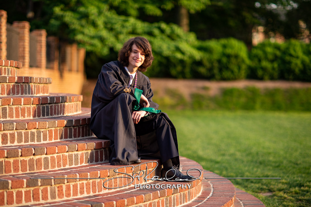 Robert Lazar Cap And Gown – May 2023 #137873