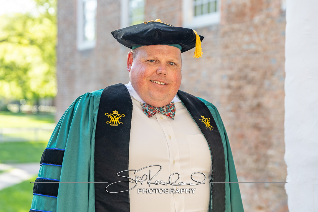 Joe Wheeless Cap And Gown – 2024 #210004