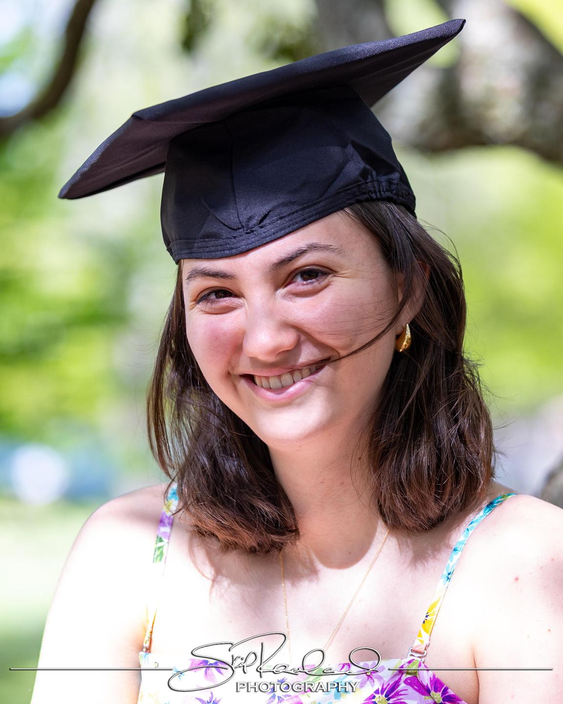 Caro Lipsitz Cap And Gown – April 2025 #238316