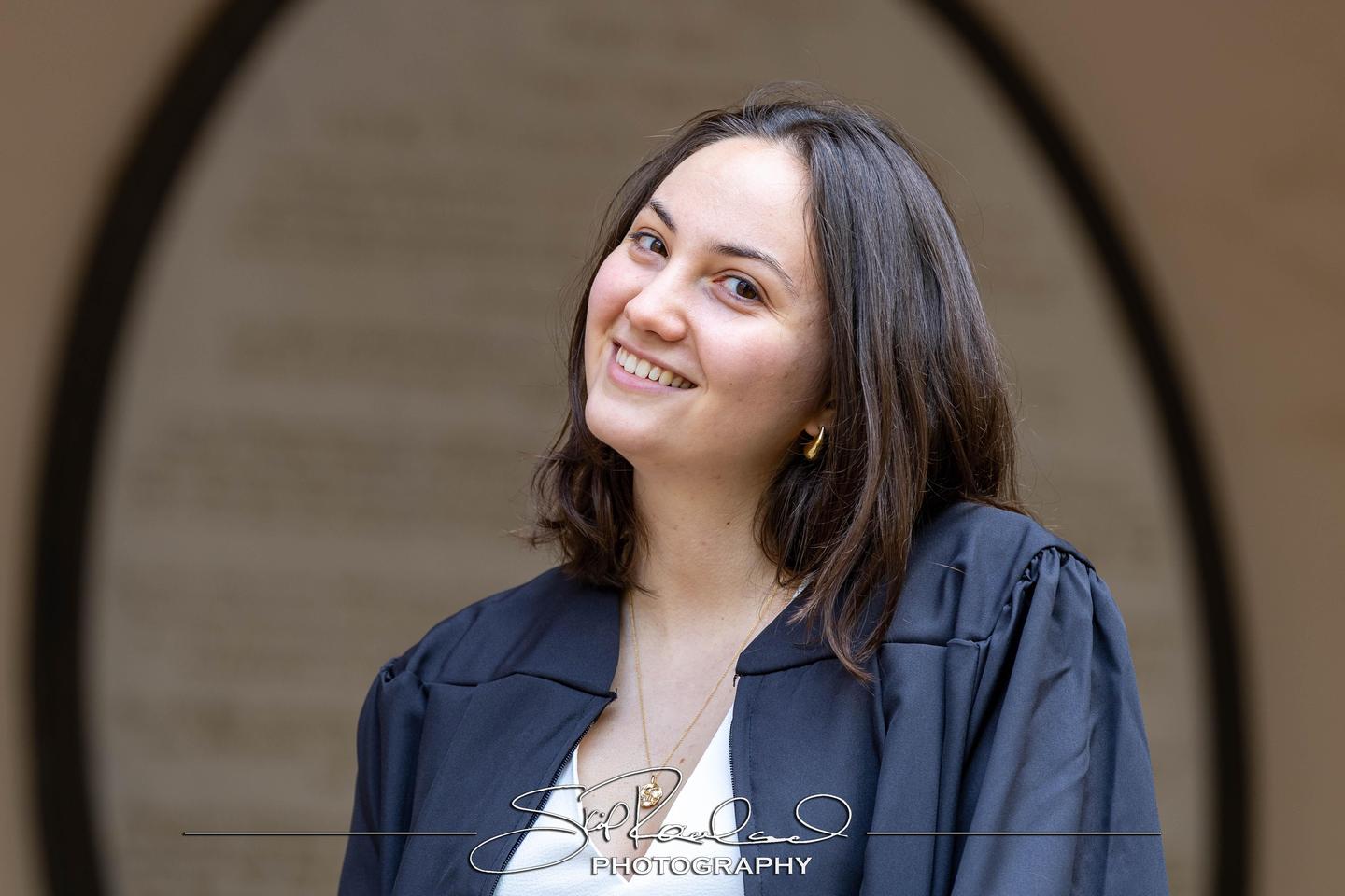 Caro Lipsitz Cap And Gown – April 2025 #238327
