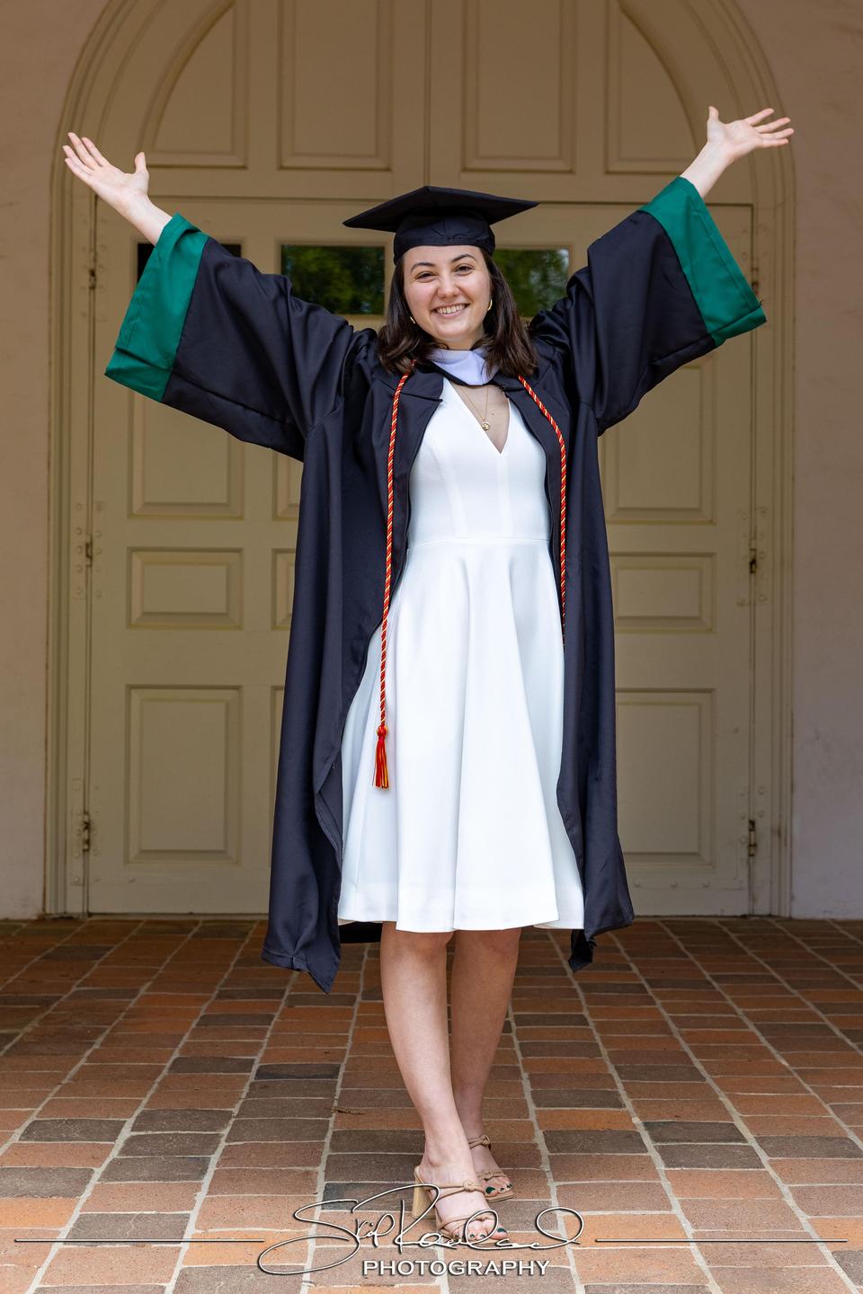 Caro Lipsitz Cap And Gown – April 2025 #238335